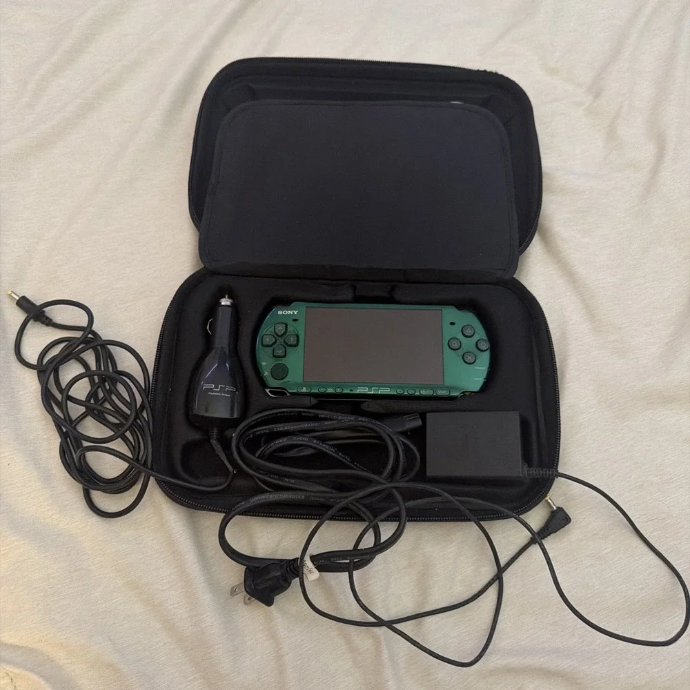 Mint  Sony PSP-3001 Console Green Rare Color  Region, case, 3 games, car charger